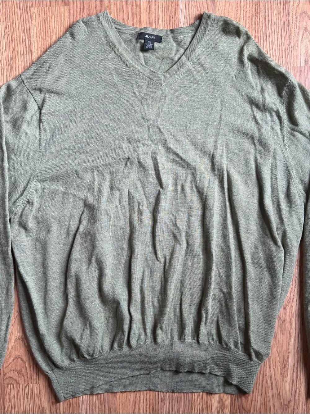 Alfani Men's V-Neck Lightweight Sweater in Olive